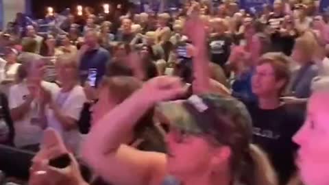 Entire Church Congregation Bursts Into Chants of "TRUMP WON!"