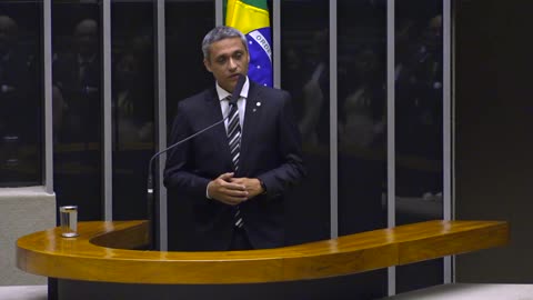 Denúncia grave - LULA manda retirar carro blindado do Bolsonaro - PT quer dar ao PCC mais um alvo?