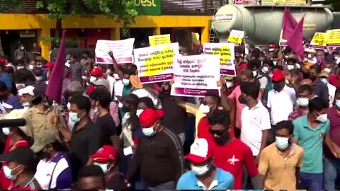 Sri Lankans protest against food, fuel shortages