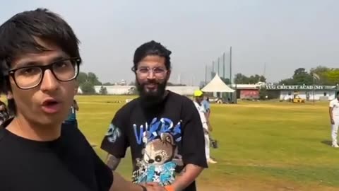 Sourav Joshi batting kar raha hai. #sourav joshi vlogs