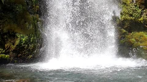 Waterfall Freefallin...