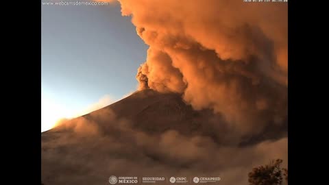 Popocatepetl Volcano Erupts With Fireball And Lava