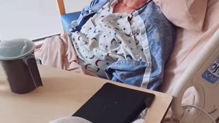 Dad with Alzheimer’s learns daughter and her husband are pregnant after 3 year fertility struggle