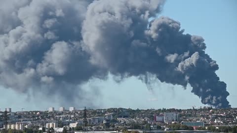 Rungis the largest wholesale fresh produce market in the world is on fire in Paris