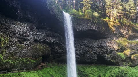 EPIC & INCREDIBLE South Waterfall! | Trail of Ten Falls | Silver Falls State Park | Oregon | 4K
