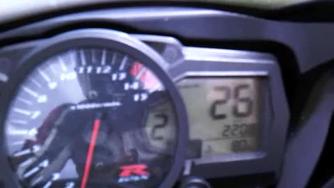 Suzuki Hayabusa - 300 km/h in 20 seconds