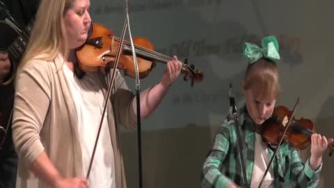Twin Fiddle - Aimee Petersen & McKenna Petersen - Gatesville Fiddle Contest - October 17, 2020