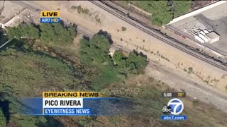 Police Chase Goes Off Road... Foot Bail & Suspect Escapes... (Los Angeles)