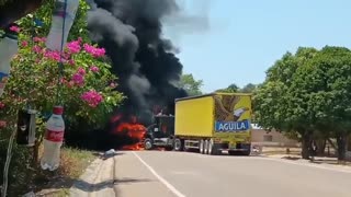 Presuntos guerrillero del Eln quemaron dos vehículos en vías del Cesar