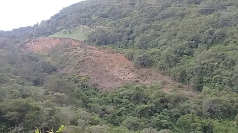 Desalojan familias en municipio de Santander por falla geológica