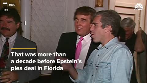 Des images d'archives de NBC montrent que Trump fait la fête avec Jeffrey Epstein en 1992