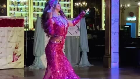 Happy, beautiful and spectacular Arabic dance 😍❤️ 😍😍😉🔥🔥 😍😍😉🔥🔥