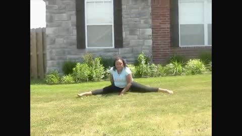 A Compilation of Females Doing the Splits