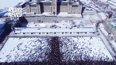 Despite Freezing Weather (-23) Tens Of Thousands Are In Canada With Truckers