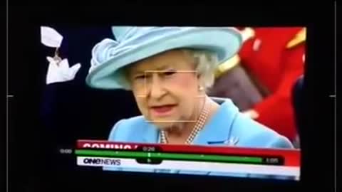 Elizabeth II, La Reine Reptilienne ?