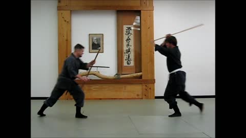 KERI GYAKU NAGE - Muto Dori defense against stick attack.