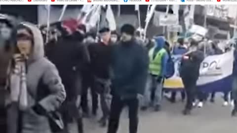IMPORTANTISSIMO VIDEO ,LA POLIZIA RUMENA PROTESTA CONTRO LE RESTRIZIONI