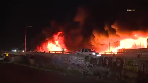 Raw_News1st - Massive storage fire has shut down 10 Freeway in downtown Los Angeles