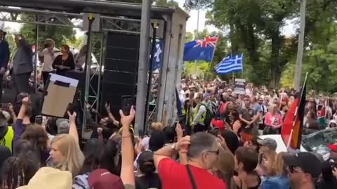 Aussie Cossack keeping it real in Melbourne as he calls Dictator Dan Andrews out