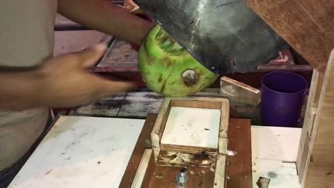 How to cut coconut 🥥 and pierce