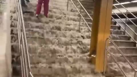 DEVASTATED FLOODING OF NEW YORK SUBWAY STATION!