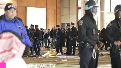 Police raid encampment, New York University