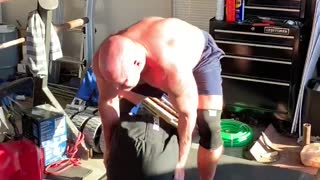 Sandbag over shoulder, 200 pds BullpenStrength