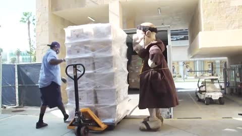 Padres pack up for spring training on Truck Day