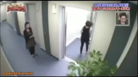 Japanese funny prank with elevator