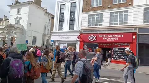 #LIVE Brighton Anti-lockdown Protest / Freedom Rally (10.07.21)