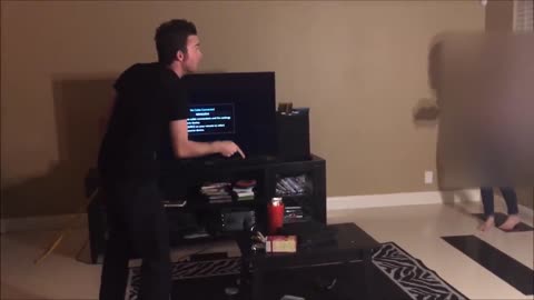 CRAZY BOYFRIEND DESTROYS PS4