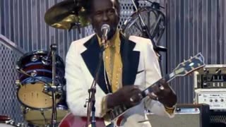 Chuck Berry with Bruce Springsteen .mp4