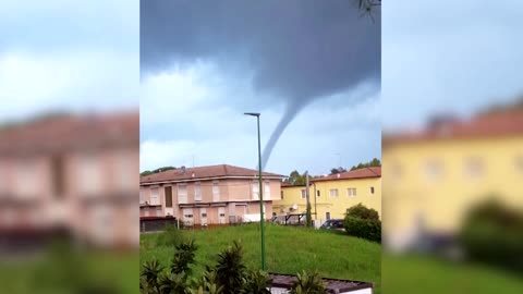 Giant waterspout spirals on Italy's Lake Garda