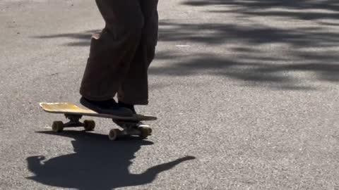 How to Skateboard for Beginners | Footing, Pushing, Stopping, Turning, Cracks & Curbs | Tactics