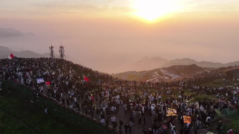 China! New Year Eva, Best Crowd Ever 😲😲😲 #Viral #Travel #Tourist #Crowd #Entertainment