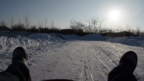 Tobogganing level 01