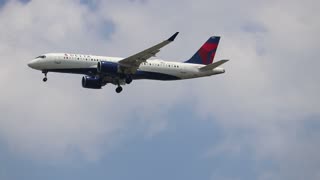 Airbus A220-300 operating as Delta Flt 309 arriving at St Louis Lambert Intl - STL