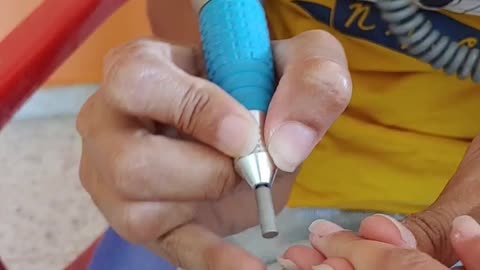 Como pinntar la mano en gel
