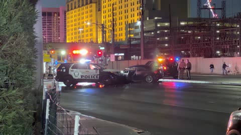 Suspect in custody following fiery standoff near Las Vegas Strip