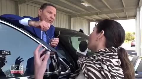 Texas televangelist Kenneth Copeland confronted by Inside Edition's Lisa Guerrero