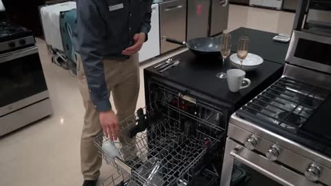 How to Correctly Load your Dishwasher...