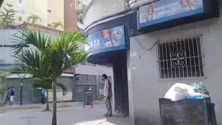 Servicio eléctrico comienza a restablecerse en varias zonas de Caracas