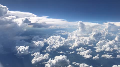 Passenger Captures Incredible View of Passing Storm From Plane