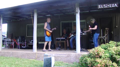 East End and friends jam at the farm Stormy Monday Cover