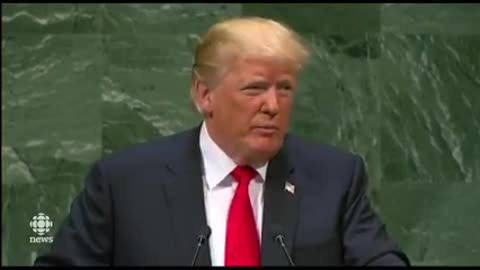 Trump Card displayed at the 75th UN general assembly: "No to global Governance"