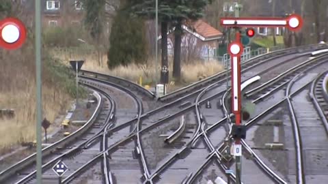 S-Bahn Hamburg- Gleichzeitiges einfahren zweier Züge in Blankenese