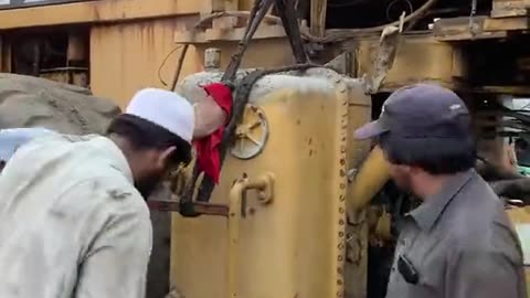 How CAT Wheel Loader Are Reassemble & Rebuilt in Pakistan