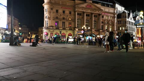Street Performer Singing In London Streets