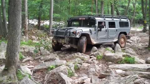 Hummer H1 - Rausch Creek - Rock Crawl - 1