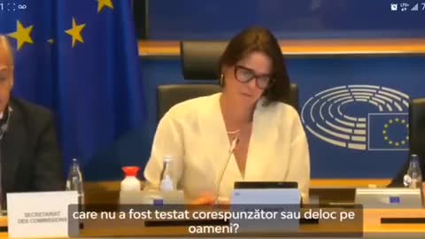 Roemeens parlementslid beschimpt Moderna en AstraZeneca in EU-parlement over Covid-vaccin.